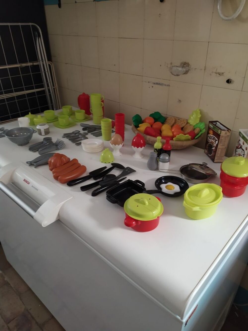 &eacute;lectrom&eacute;nagers, dinette et kichnette Jeux / jouets