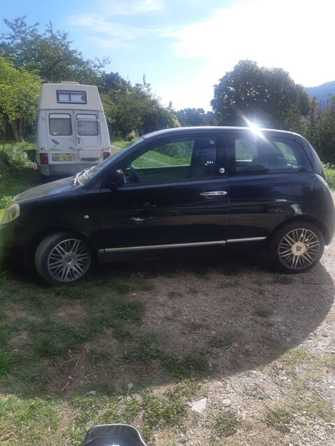 Lancia ypsilon 1.2 8v Platino