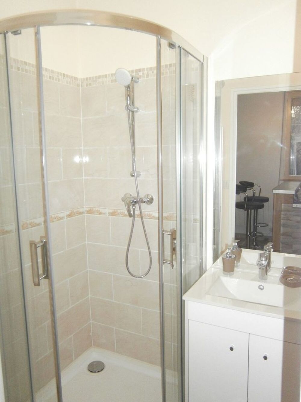   Gîte et verger 5 personnes en BOURGOGNE DU SUD Bourgogne, Sennecey-le-Grand (71240)