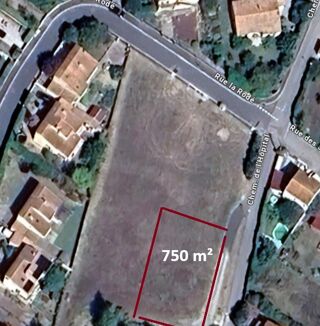  Terrain à vendre 749 m²