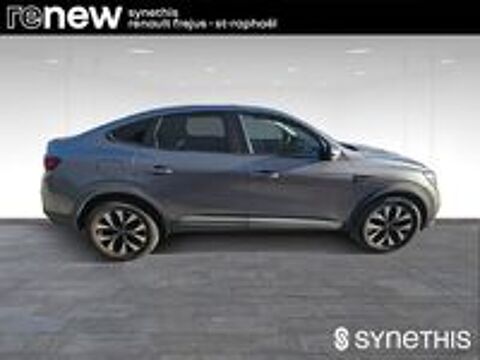 Arkana E-Tech 145 - 23 Evolution 2023 occasion 83600 Fr&eacute;jus
