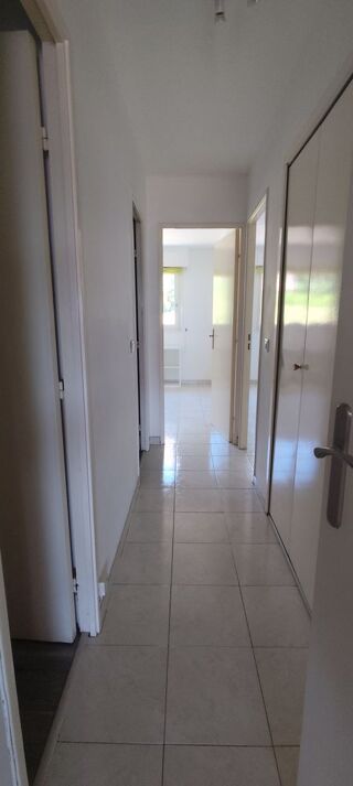 Appartement à louer 3 pièces 70 m² La trinité