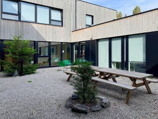   Bureau en espace ouvert entièrement équipé à louer pour vous et votre équipe à MARCQ-EN-BAROEUL, Château Rouge Lille Marcq-en-barœul