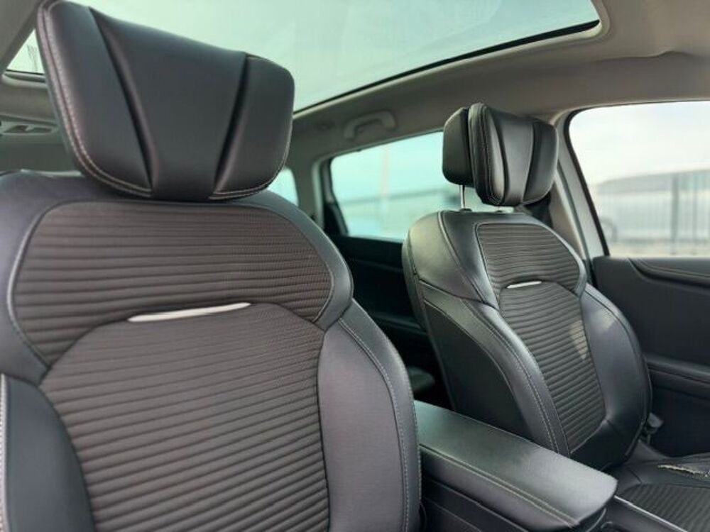 Grand scenic IV Grand Scenic TCe 140 Energy Zen 2018 occasion 38510 Passins