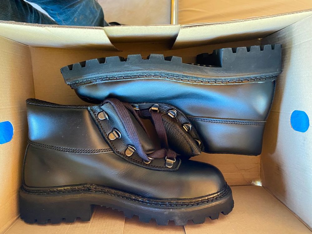 Chaussures de s&eacute;curit&eacute; T 37 Chaussures