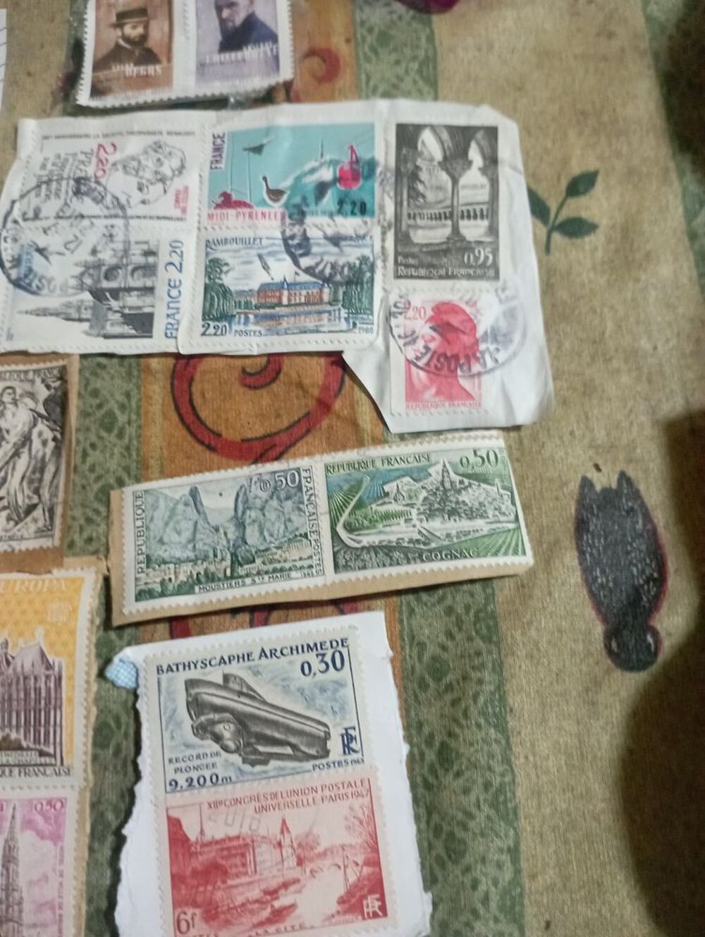 Lot de timbres fran&ccedil;ais et &eacute;trangers impeccable Billetterie