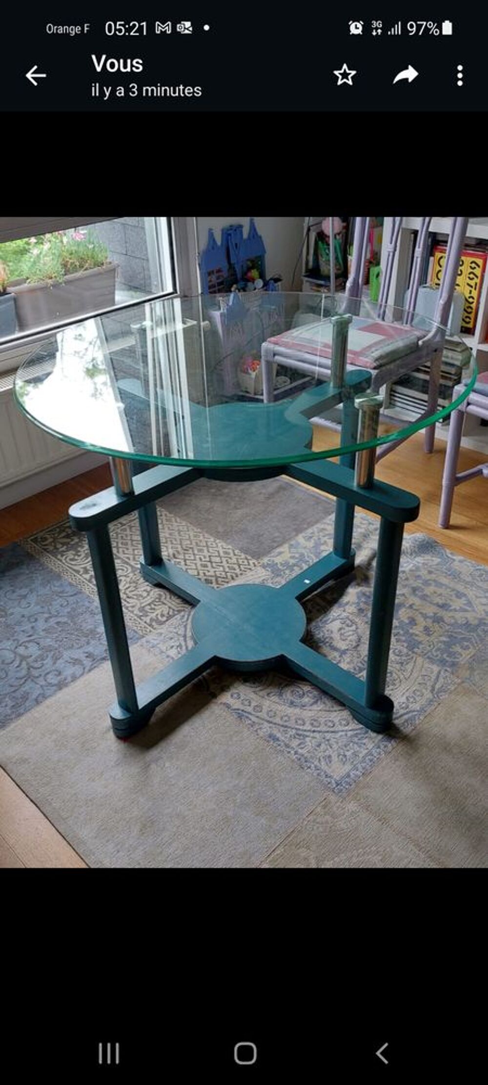 Table design &agrave; diner Meubles