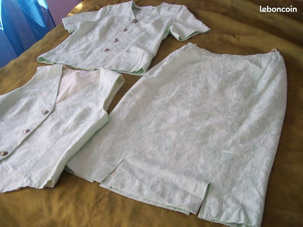 ENSEMBLE 3 PIECES Vêtements