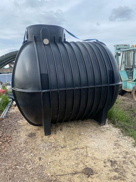cuve récupérateur eau de pluie 7500 l 2500 33240 Lugon-et-l'le-du-carnay
