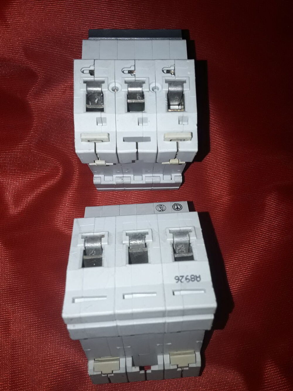 Disjoncteur TRI Multi 9 C32N, 5A, MERLIN GERIN 20133 Bricolage