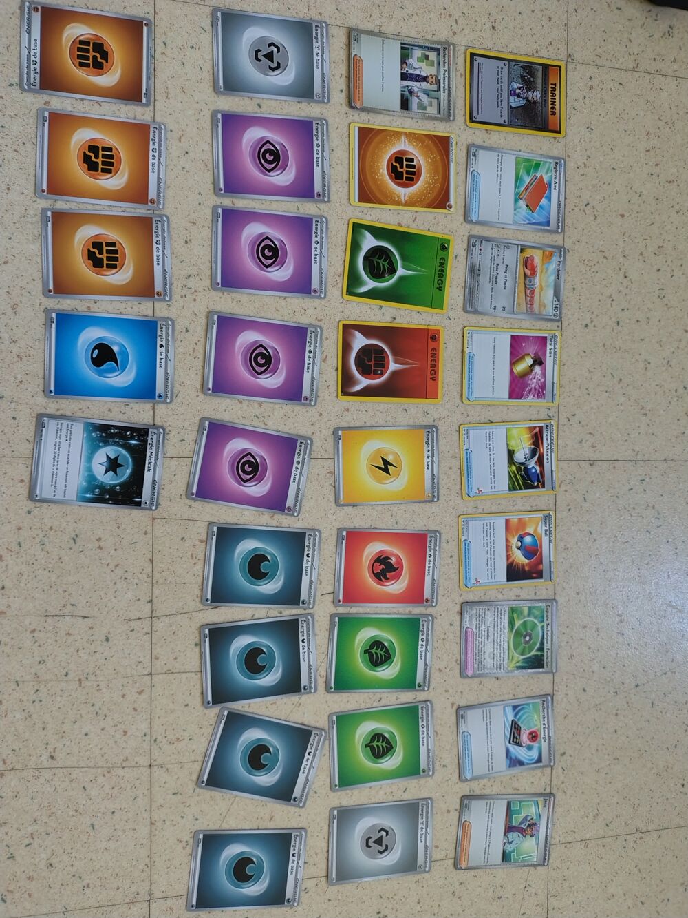 Cartes Pok&eacute;mon tr&egrave;s bon &eacute;tat Jeux / jouets