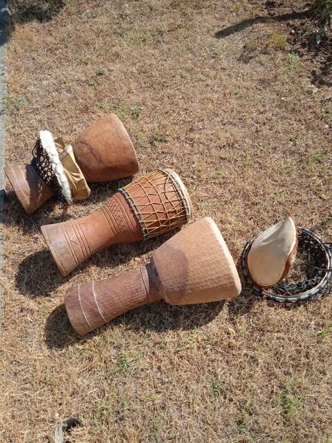 3 djemb�s avec cerceaux et une peau 150 Monsempron-Libos (47)