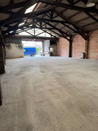  Parking / Garage � vendre 303 m�