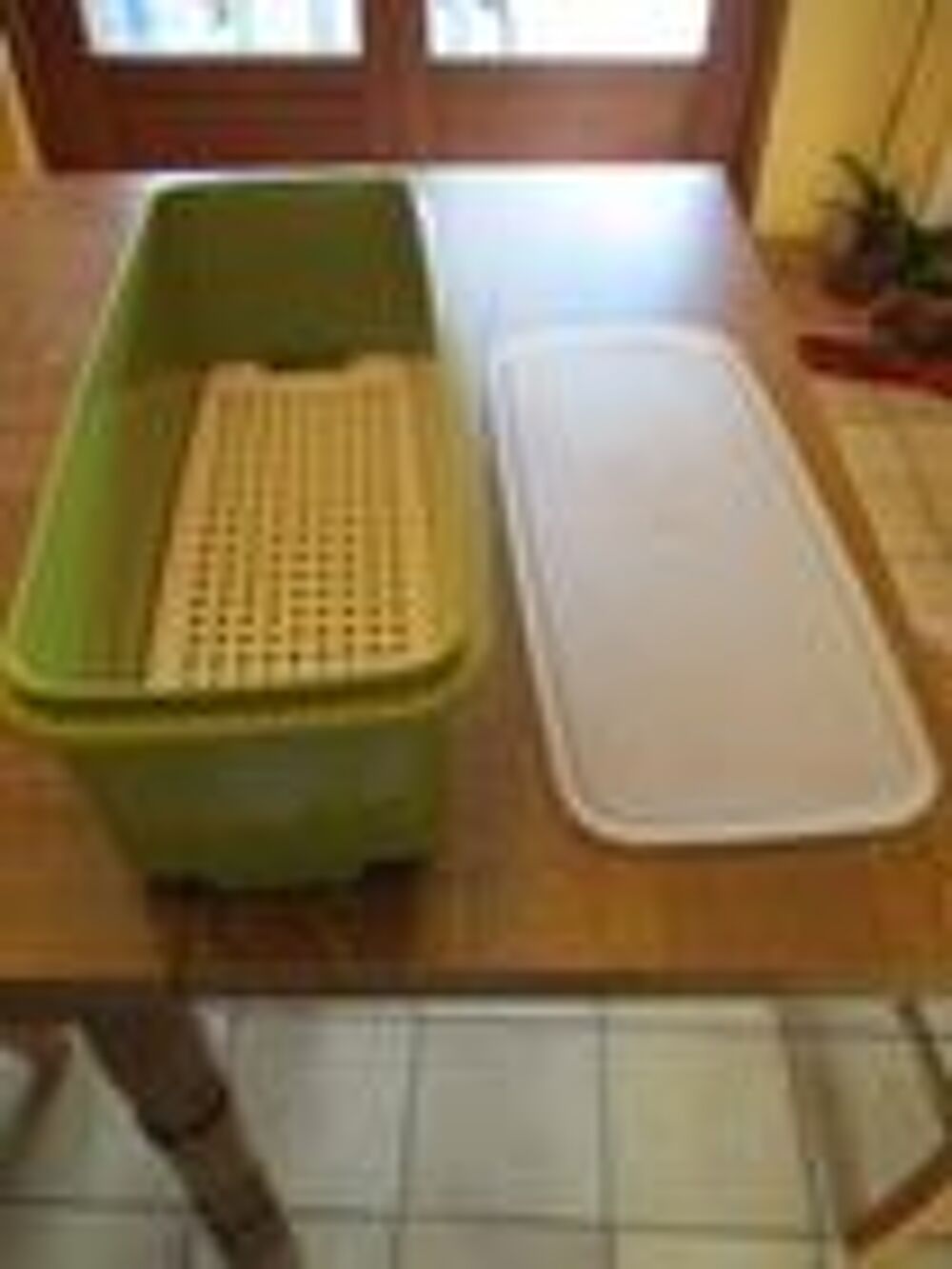 Boite &agrave; l&eacute;gumes rectangulaire verte a&eacute;ration tupperware Décoration