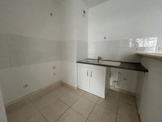  Appartement à louer 3 pièces 56 m²