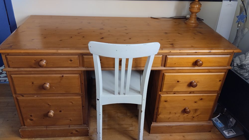 Bureau de ministre en pin Meubles