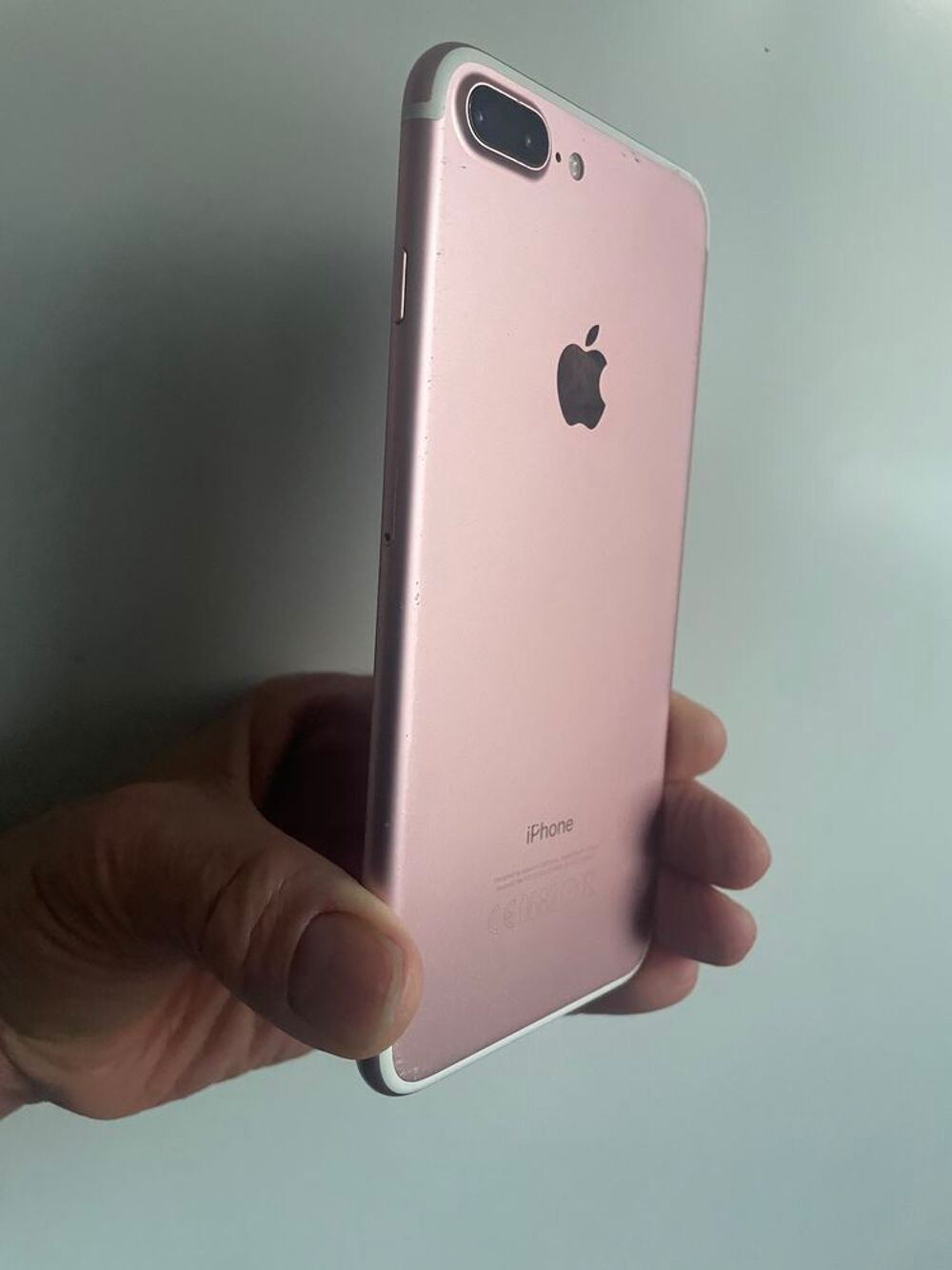 iphone 7 plus rose metallic Téléphones et tablettes
