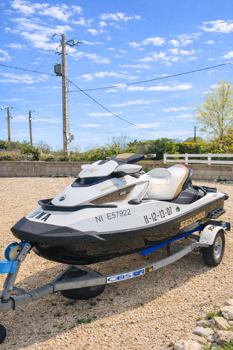Jet ski - Scooter des mers Jet ski - Scooter des mers 2015 occasion Chatuzange-le-Goubet 26300