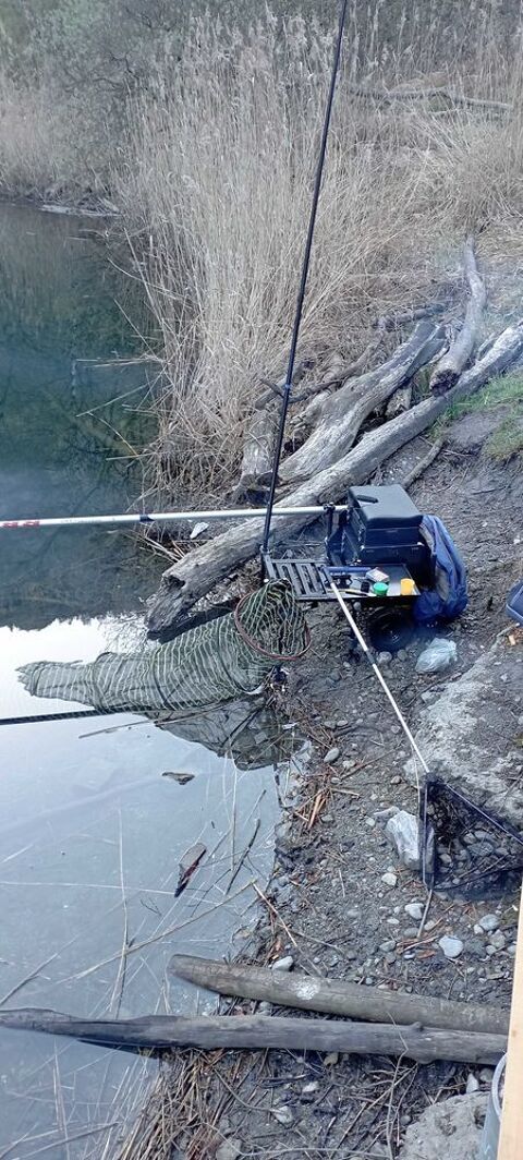 caisse+de+p�che 150 Doyet (03)