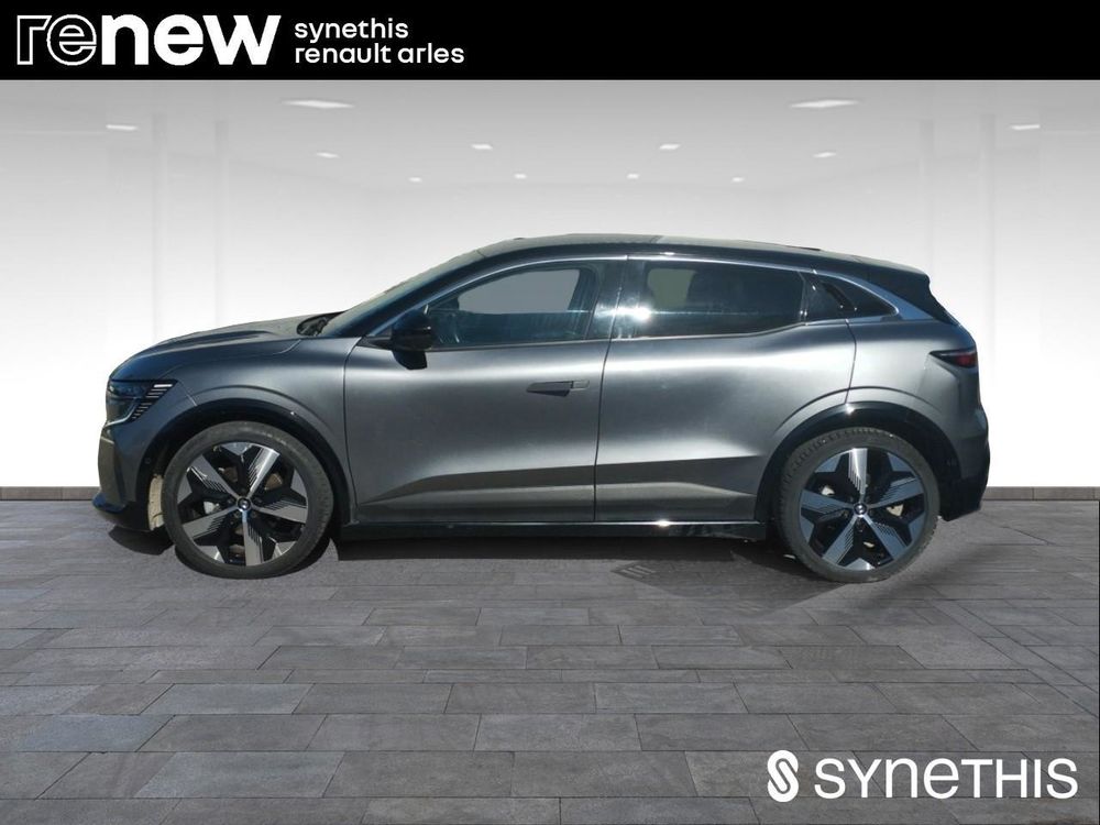 M&eacute;gane Megane E-Tech EV40 130ch standard charge Techno 2023 occasion 13200 Arles