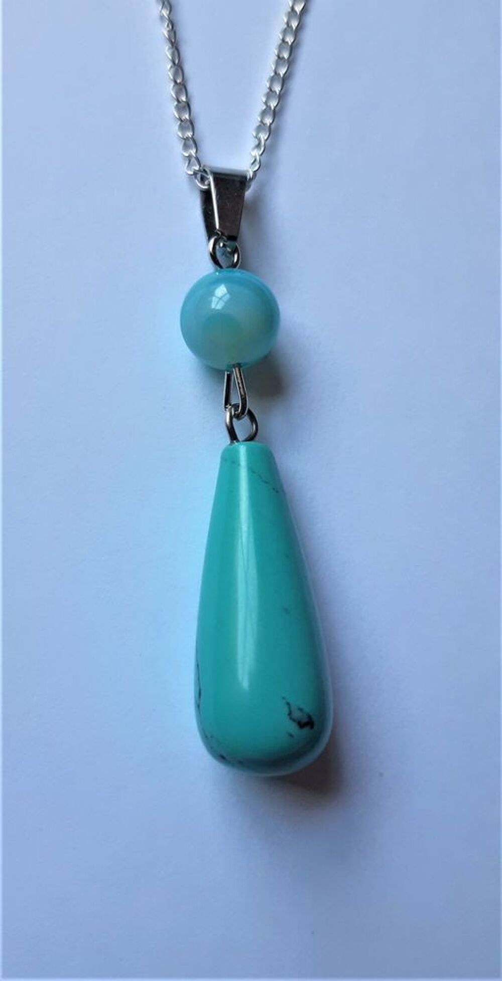 parure pendentif pierres agate bleues avec la chaine 45 cm Bijoux et montres