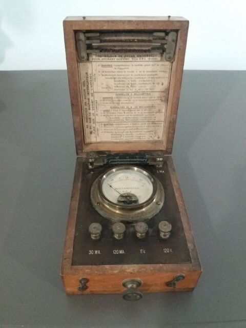 Milliamp�rem�tre de collection avec coffret 120 Reims (51)