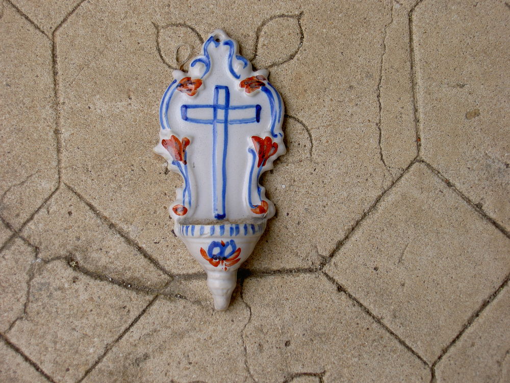 B&Eacute;NITIER DE NEVERS EN C&Eacute;RAMIQUE ANCIENNE 