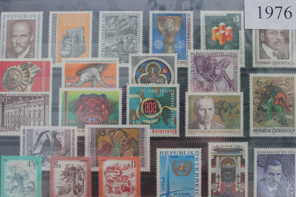 Autriche Timbres Neufs Ann&eacute;e 1976 compl&egrave;te 