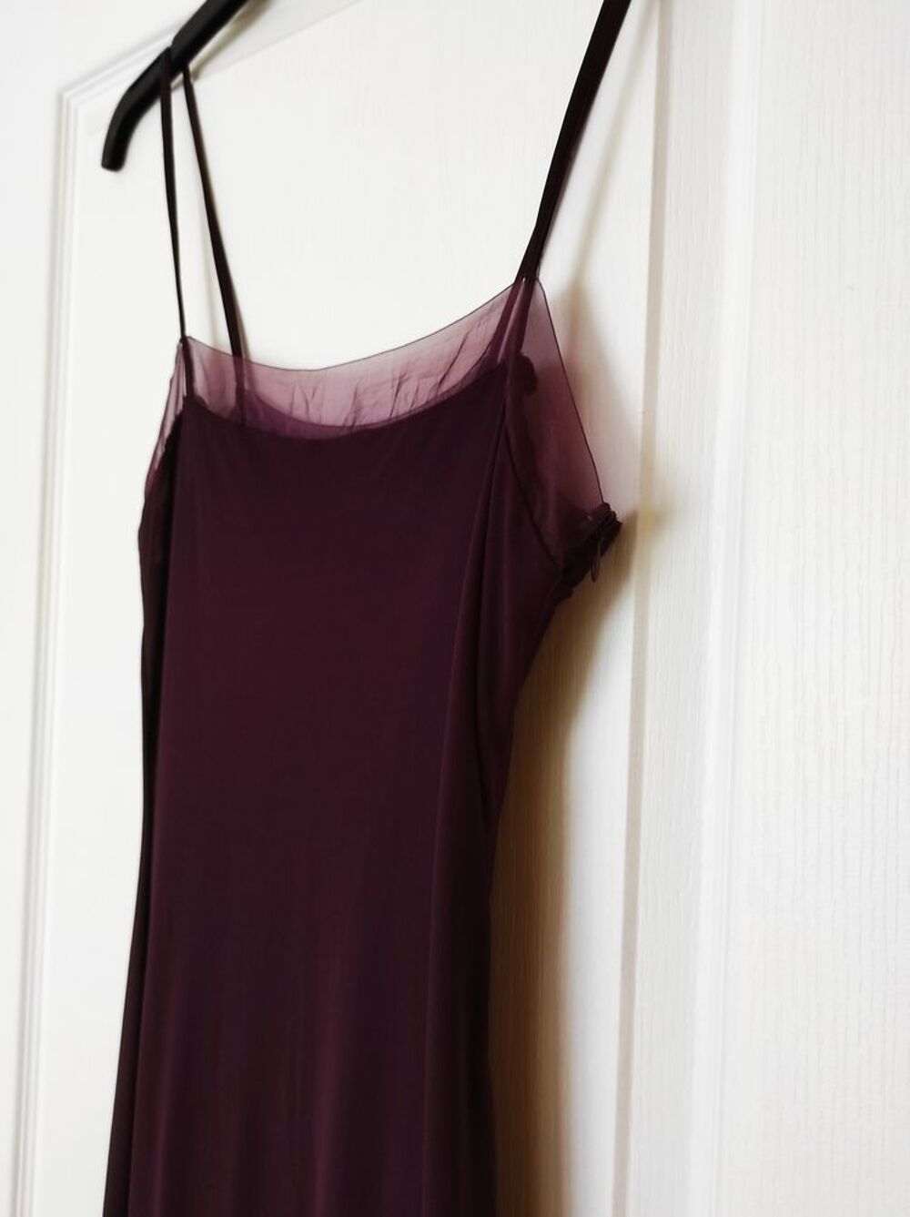 Robe longue avec fermeture &eacute;clair sur le c&ocirc;t&eacute;, couleur prune Vêtements