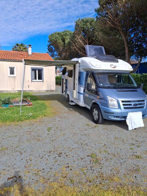 FORD Camping car 2009 occasion Brizambourg 17770