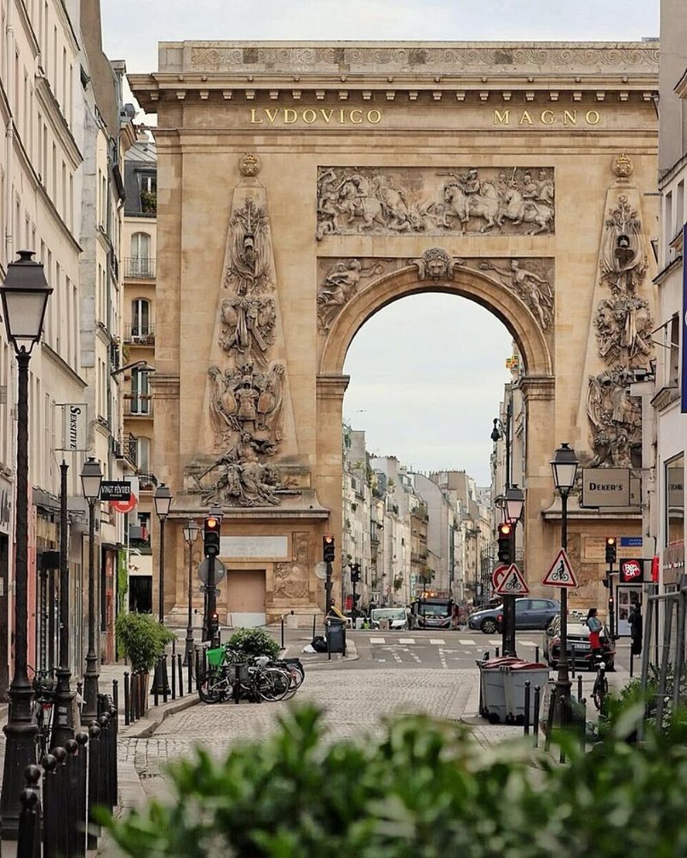 Location Appartement Petit deux pièces quatrième étage sans ascenseur Paris 2