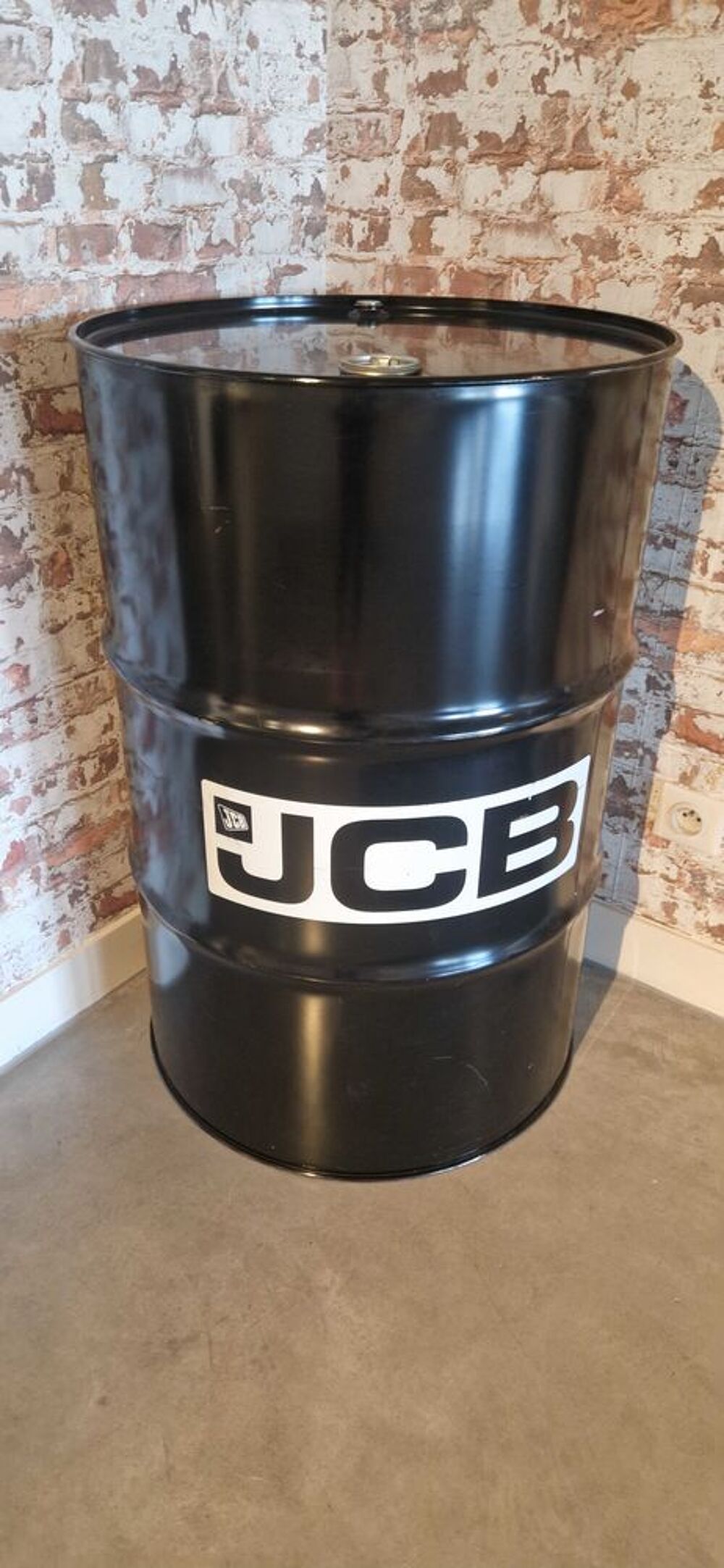 F&agrave;"t d huile vide Décoration