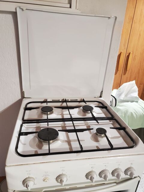 cuisinire gaz 70 Saussan (34)