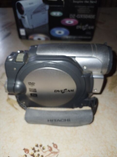 Camescope dvd Hitachi 110 Bertignat (63)