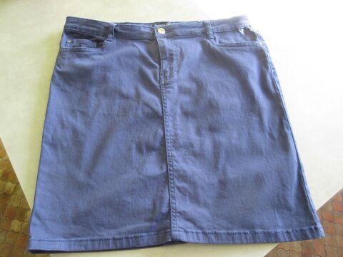 Mini-jupe taille 42 4 Jury (57)