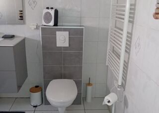  Colocation à louer 6 pièces 160 m²