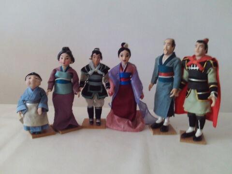 Poupées Princesses Disney en porcelaine 40 Gardanne (13)