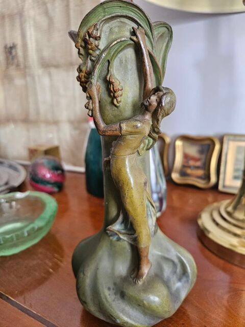 Vase Art Nouveau  Cytises  signé A.de Raudery - Étain patiné Asnières-sur-Seine (92)
