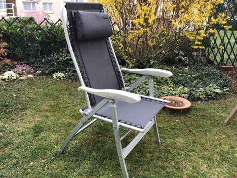 Fauteuil de camping  pliant avec repose tte inclinable  60 Dole (39)