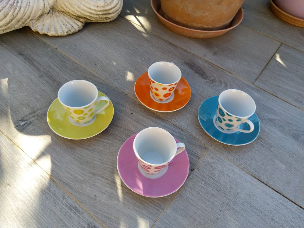 Tasses et sous-tasses &agrave; caf&eacute; Neuves
Cuisine