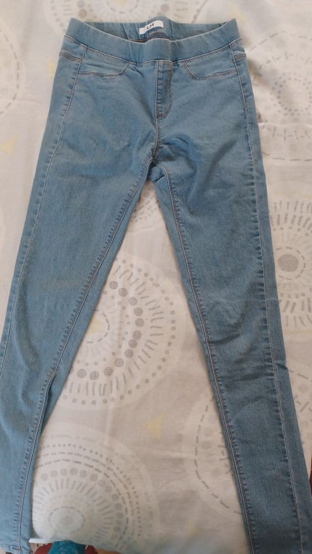 V&ecirc;tements fille Vêtements