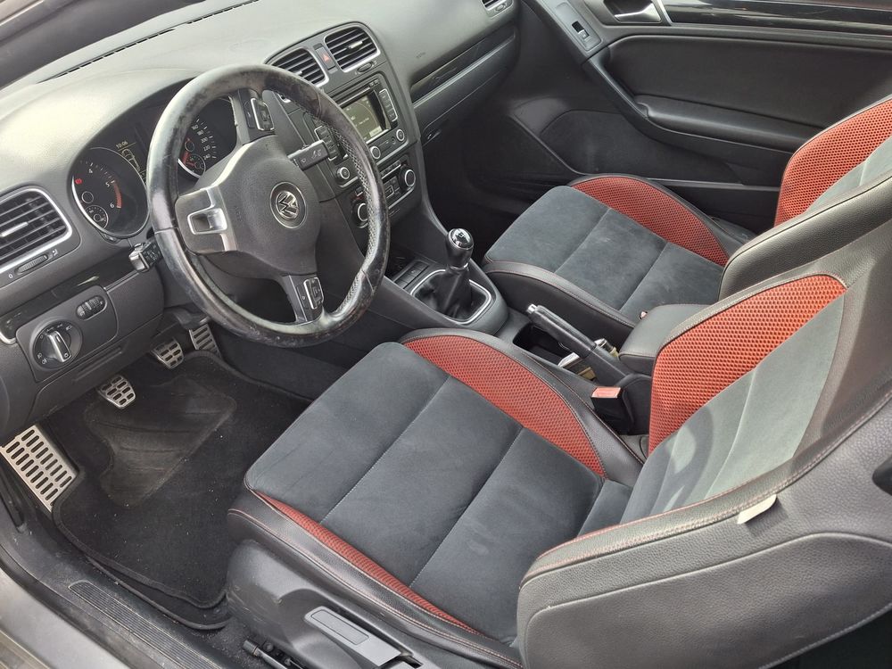Golf Cabriolet 1.6 TDI 105 FAP 2011 occasion 33240 Saint-Laurent-d'Arce
