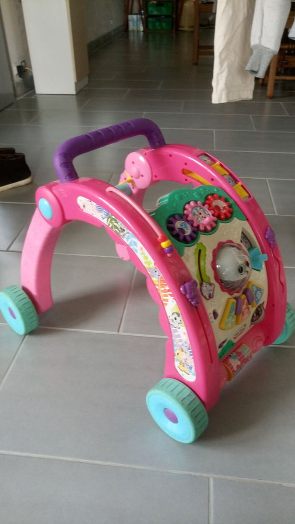 Trotteur Interactif Little Tikes
Jeux / jouets