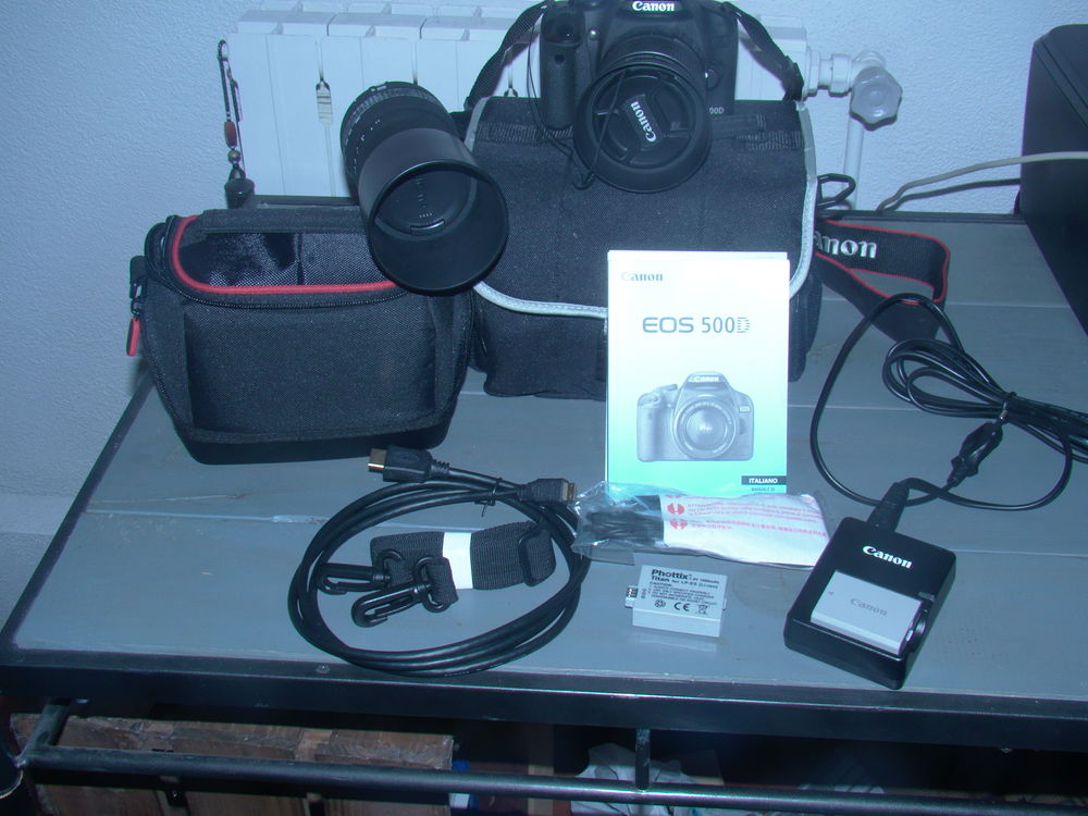 appareil photo num&eacute;rique EOS 500D 18-55 avec objectif SIGMA Photos/Video/TV