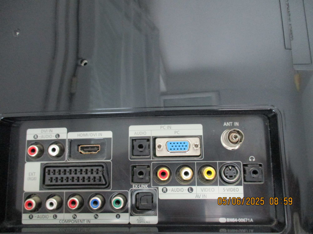 t&eacute;l&eacute; samsung 48 cm Photos/Video/TV