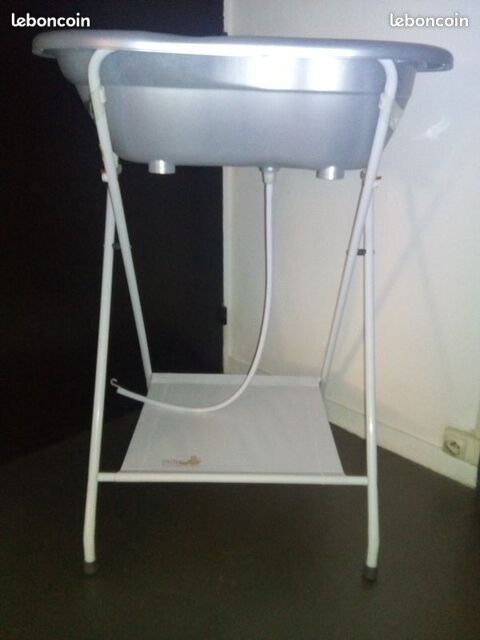  Baignoire Ergonomique avec support 25 Villeneuve-le-Roi (94)