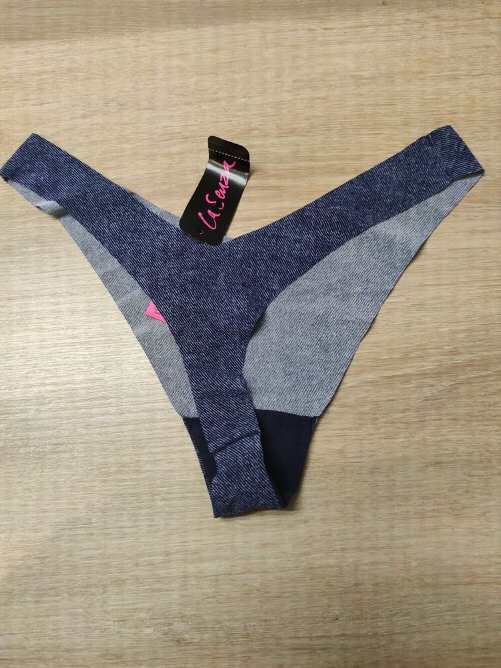 String bleu Vêtements