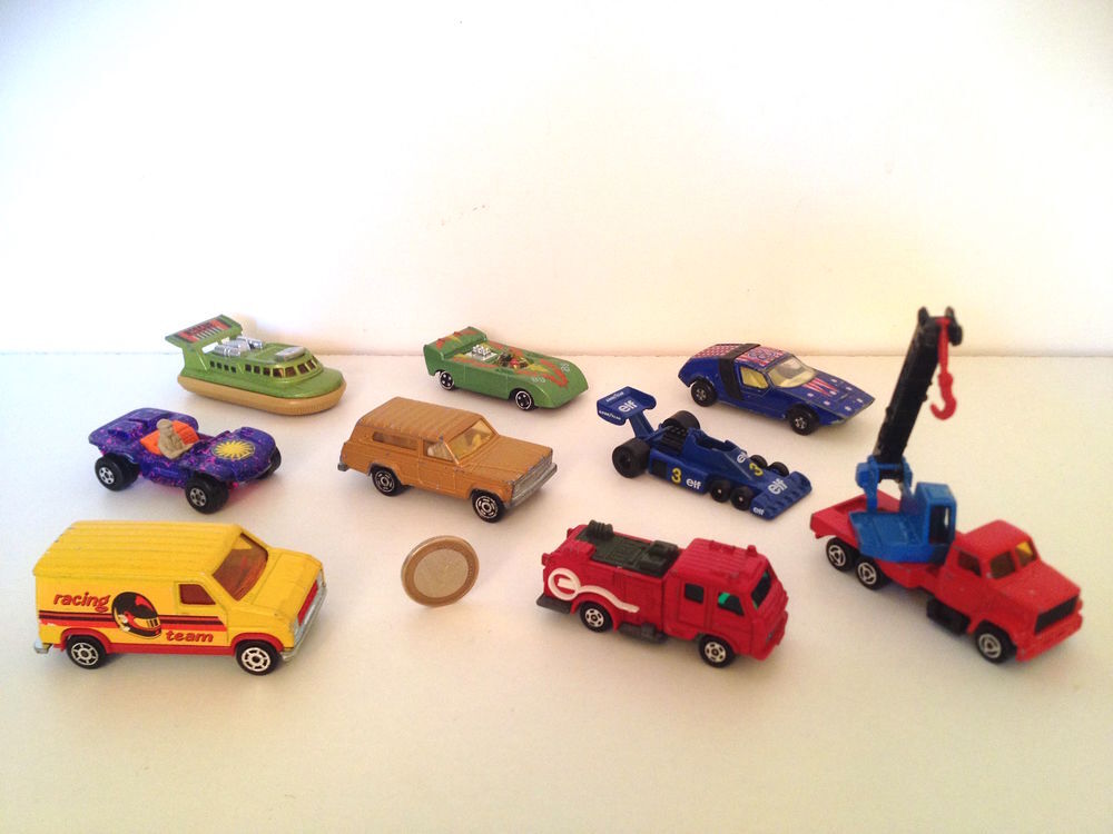 VOITURES CAMIONS MINIATURES COLLECTION JOUETS 