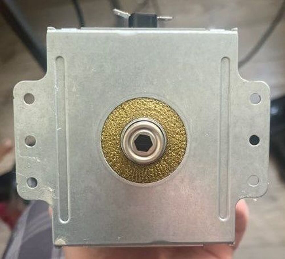Magn&eacute;tron 2M219J Electroménager
