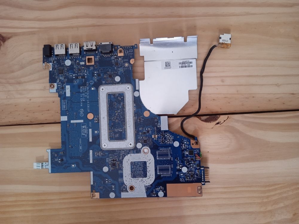 Carte m&egrave;re HP 15-BS TPN-C129 CSL50/CSL52 LA-E811P 924754-601 Matériel informatique